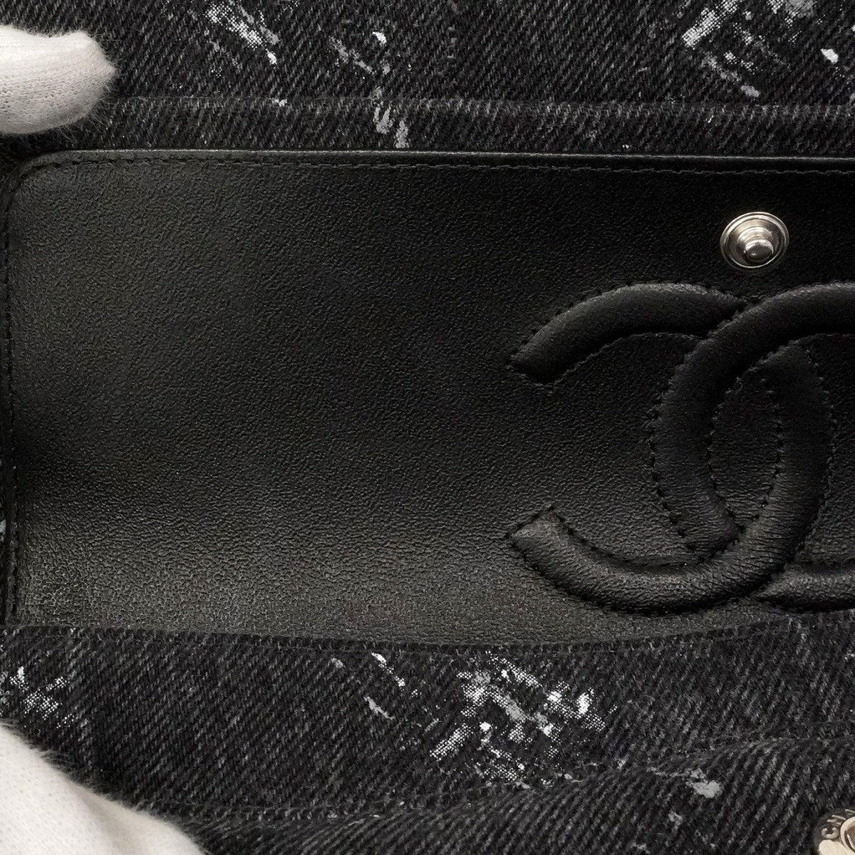 【6ca1263】シャネル ショルダーバッグ マトラッセ Wフラップ Wチェーン デニム ブラック シルバー金具【中古】レディース