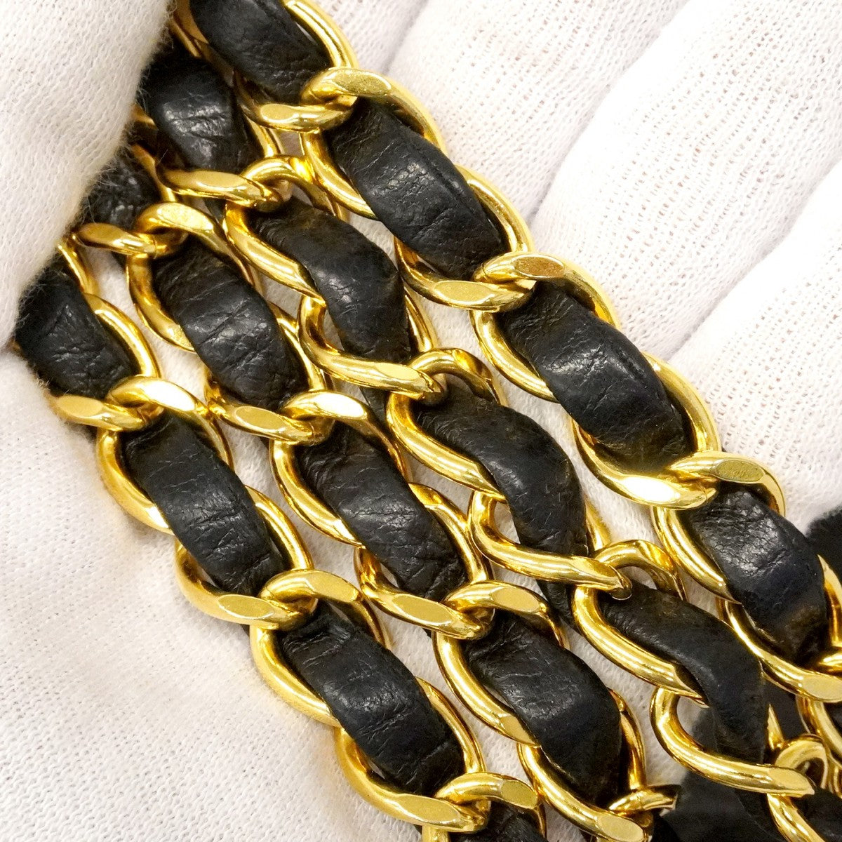 【6ca1264】シャネル ショルダーバッグ マトラッセ Wフラップ Wチェーン ラムスキン ブラック ゴールド金具【中古】レディース