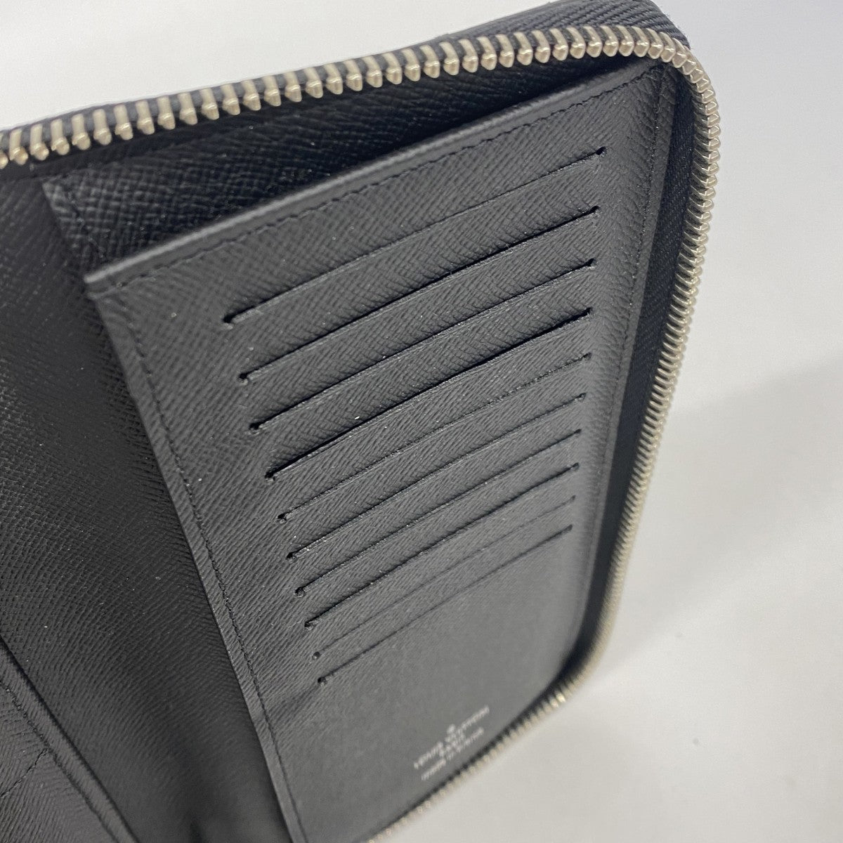 ★最終価格【6cb1553-k】ルイヴィトン 長財布 タイガ ジッピーウォレットヴェルティカル M30503 ノワール【中古】メンズ