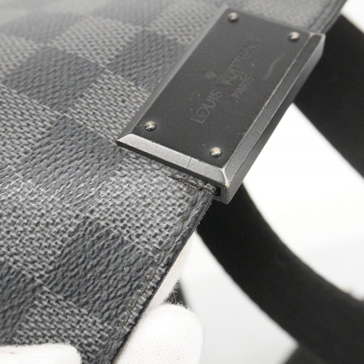 ★在庫処分★最終価格【6cb1763-k】ルイヴィトン ショルダーバッグ ダミエ・グラフィット ディストリクトPM N41260 グレー ブラック【中古】メンズ