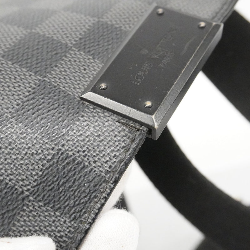 ★在庫処分★最終価格【6cb1763-k】ルイヴィトン ショルダーバッグ ダミエ・グラフィット ディストリクトPM N41260 グレー ブラック【中古】メンズ