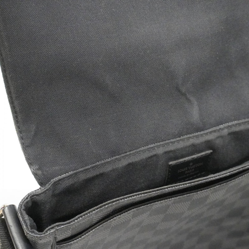 ★在庫処分★最終価格【6cb1763-k】ルイヴィトン ショルダーバッグ ダミエ・グラフィット ディストリクトPM N41260 グレー ブラック【中古】メンズ