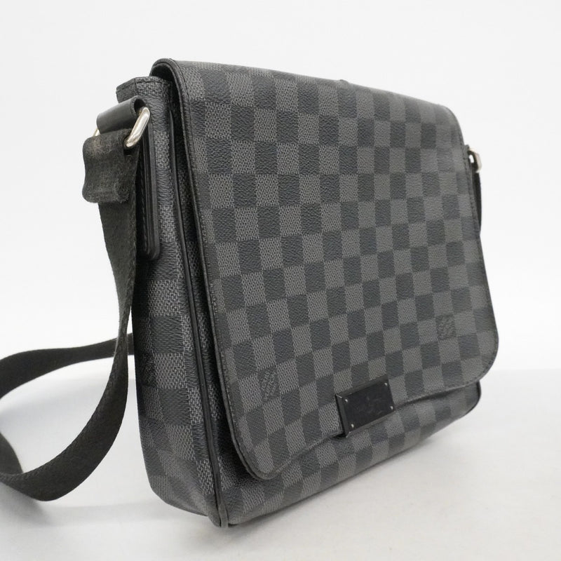 ★在庫処分★最終価格【6cb1763-k】ルイヴィトン ショルダーバッグ ダミエ・グラフィット ディストリクトPM N41260 グレー ブラック【中古】メンズ