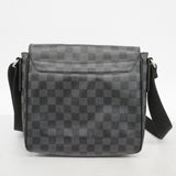 ★在庫処分★最終価格【6cb1763-k】ルイヴィトン ショルダーバッグ ダミエ・グラフィット ディストリクトPM N41260 グレー ブラック【中古】メンズ