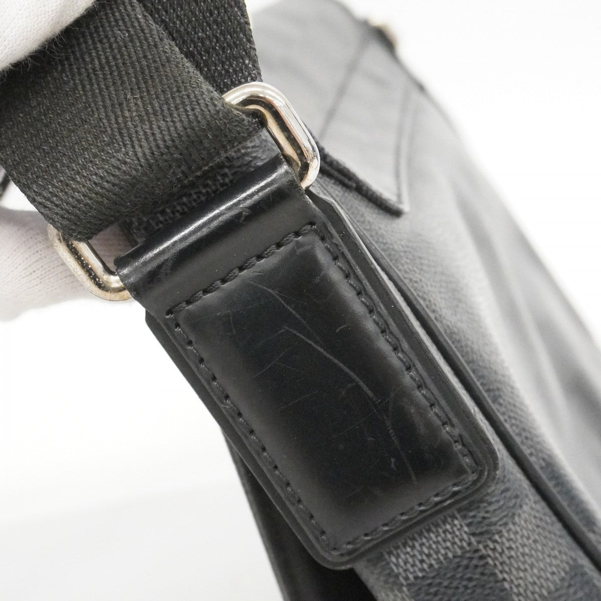 ★在庫処分★最終価格【6cb1763-k】ルイヴィトン ショルダーバッグ ダミエ・グラフィット ディストリクトPM N41260 グレー ブラック【中古】メンズ