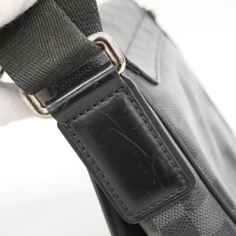 ★在庫処分★最終価格【6cb1763-k】ルイヴィトン ショルダーバッグ ダミエ・グラフィット ディストリクトPM N41260 グレー ブラック【中古】メンズ