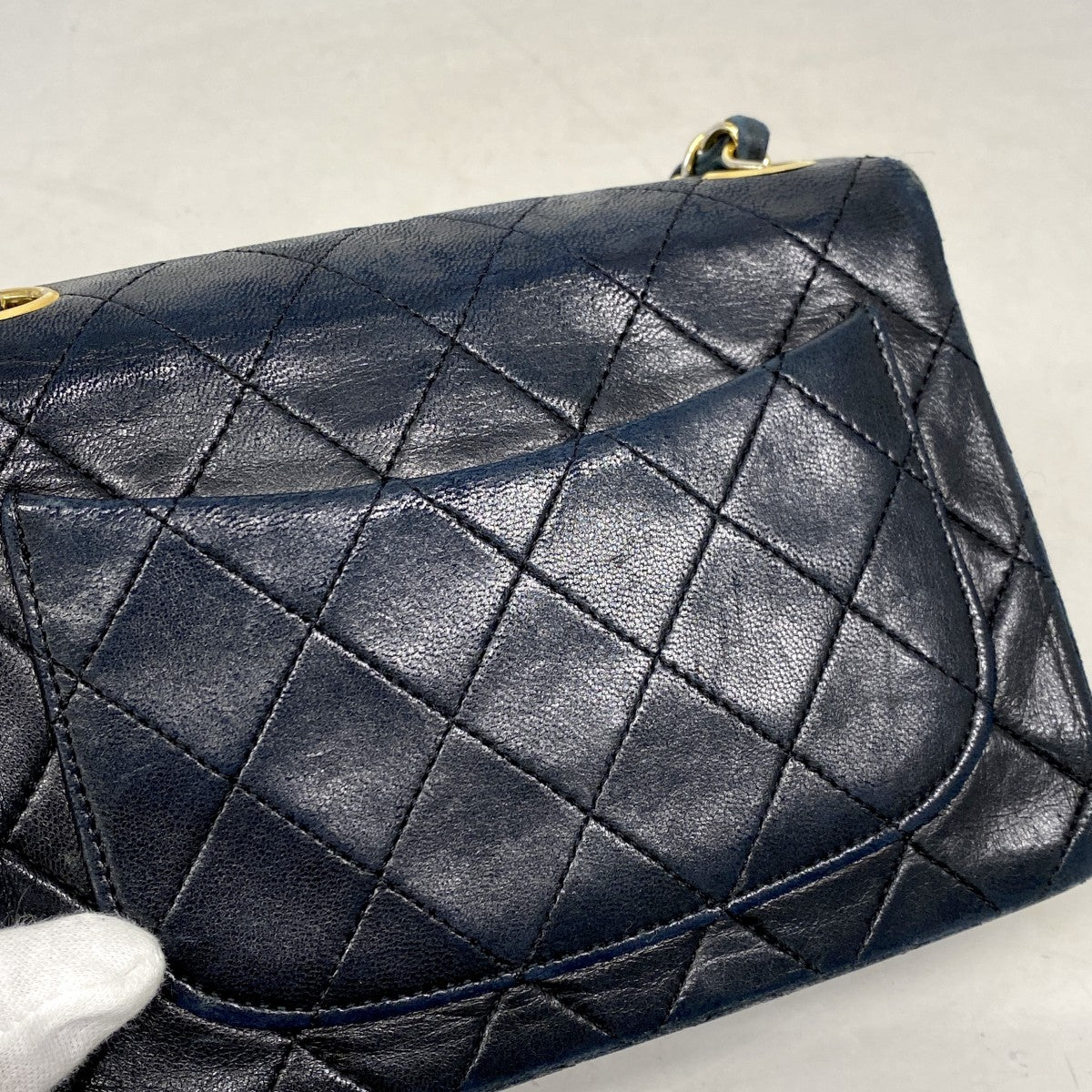 【6cb1797】シャネル ショルダーバッグ ミニマトラッセ チェーンショルダー ラムスキン ブラック ゴールド金具【中古】レディース