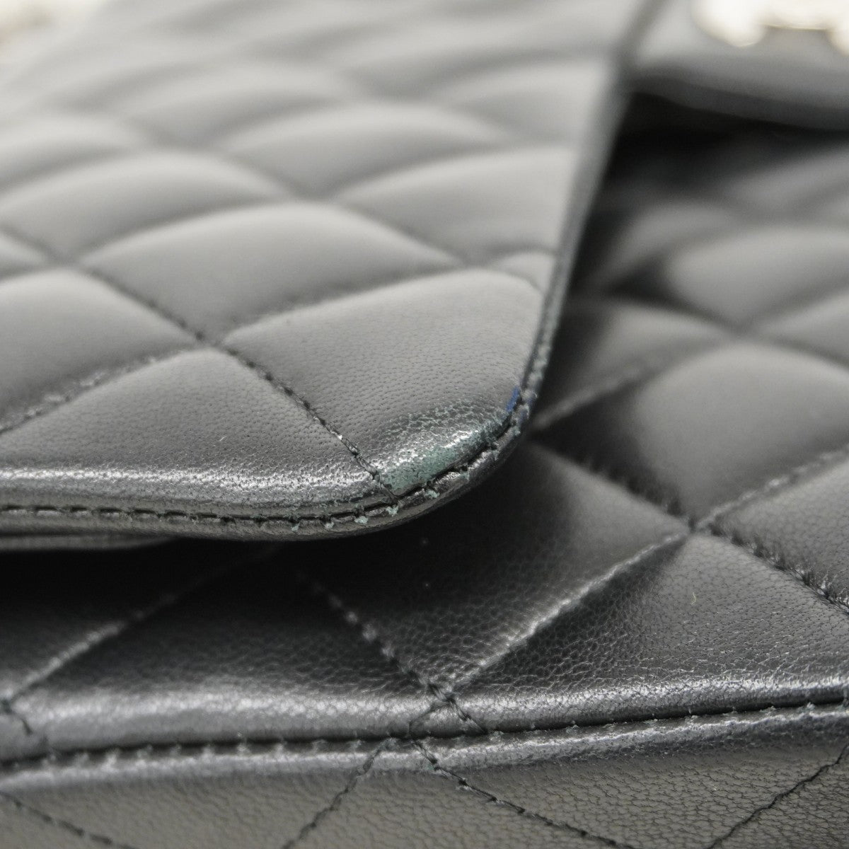 【6cb1847】シャネル ショルダーバッグ マトラッセ Wフラップ Wチェーン ラムスキン ブラック シルバー金具【中古】レディース