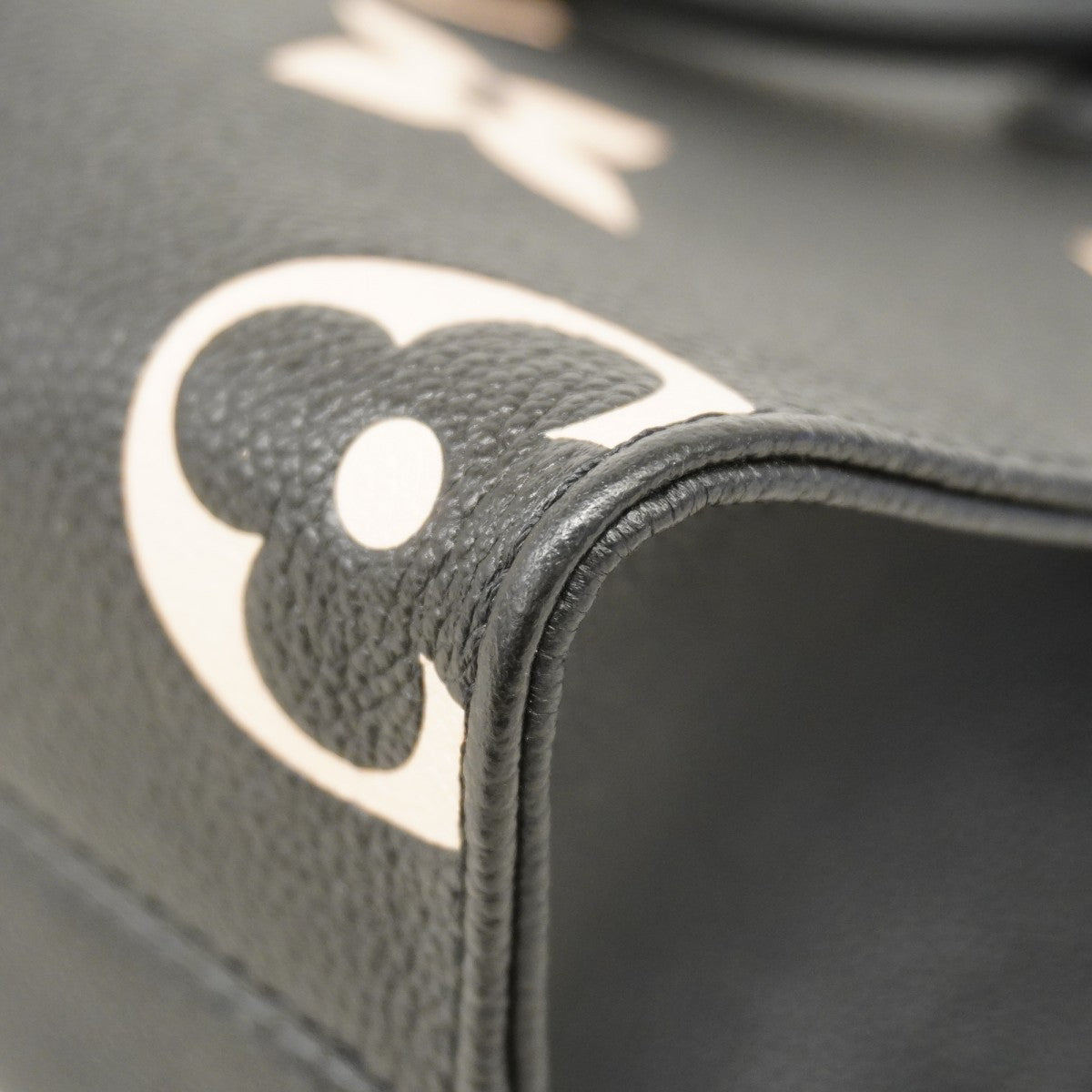 【6cb1866】ルイヴィトン ハンドバッグ モノグラム・アンプラント バイカラー オンザゴ―PM M45659 ブラック ベージュ【中古】レディース