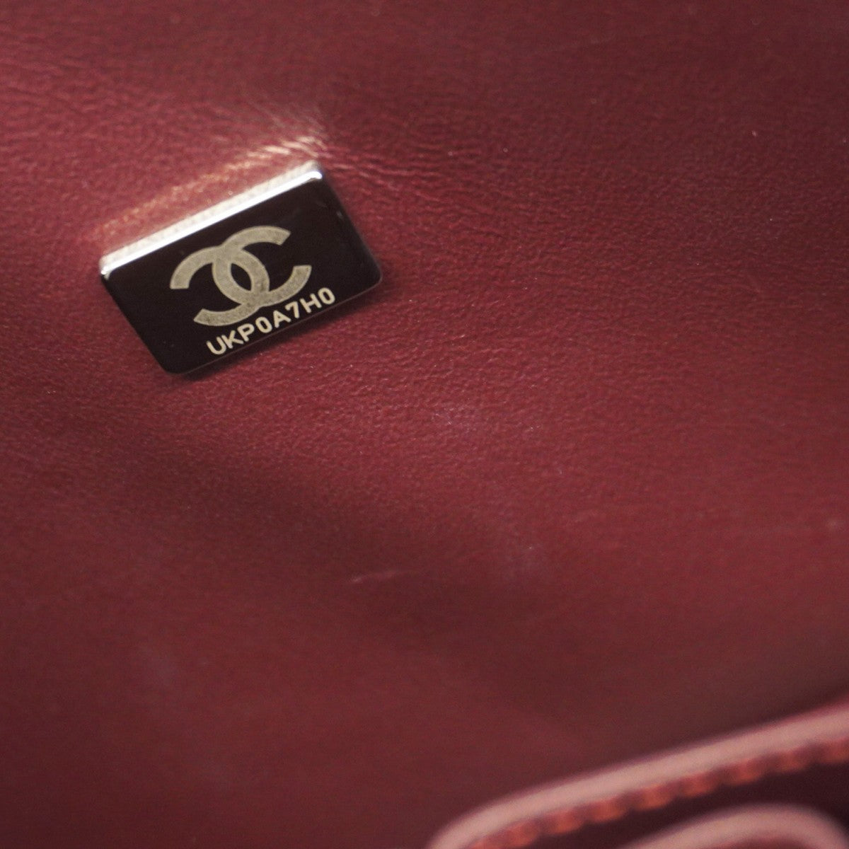 【6cb1923】シャネル ショルダーバッグ マトラッセ Wフラップ Wチェーン キャビアスキン ブラック シルバー金具【中古】レディース