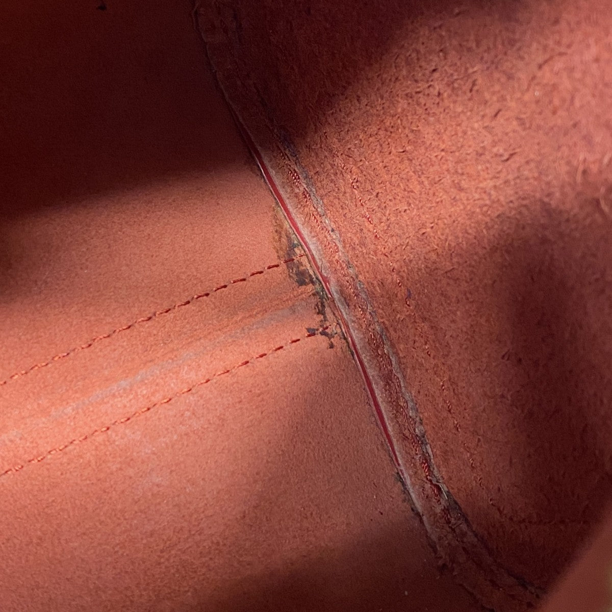 【6cb2178-k】ルイヴィトン ハンドバッグ エピ スピーディ25 M43017 カスティリアンレッド【中古】レディース