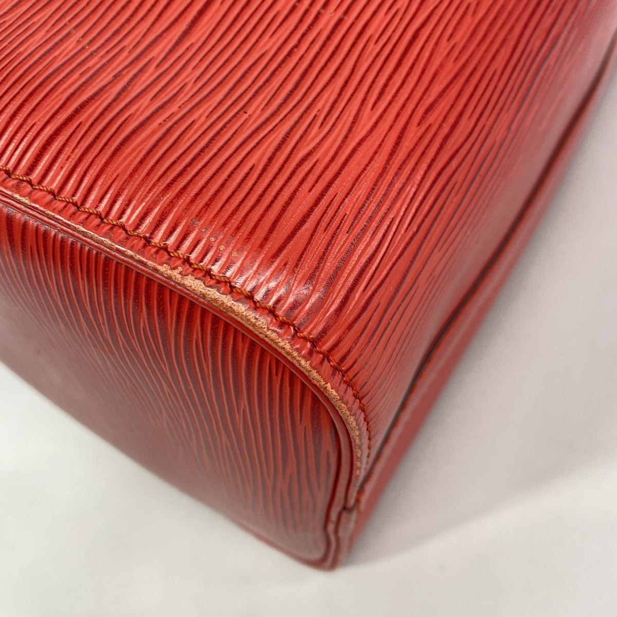 【6cb2178-k】ルイヴィトン ハンドバッグ エピ スピーディ25 M43017 カスティリアンレッド【中古】レディース