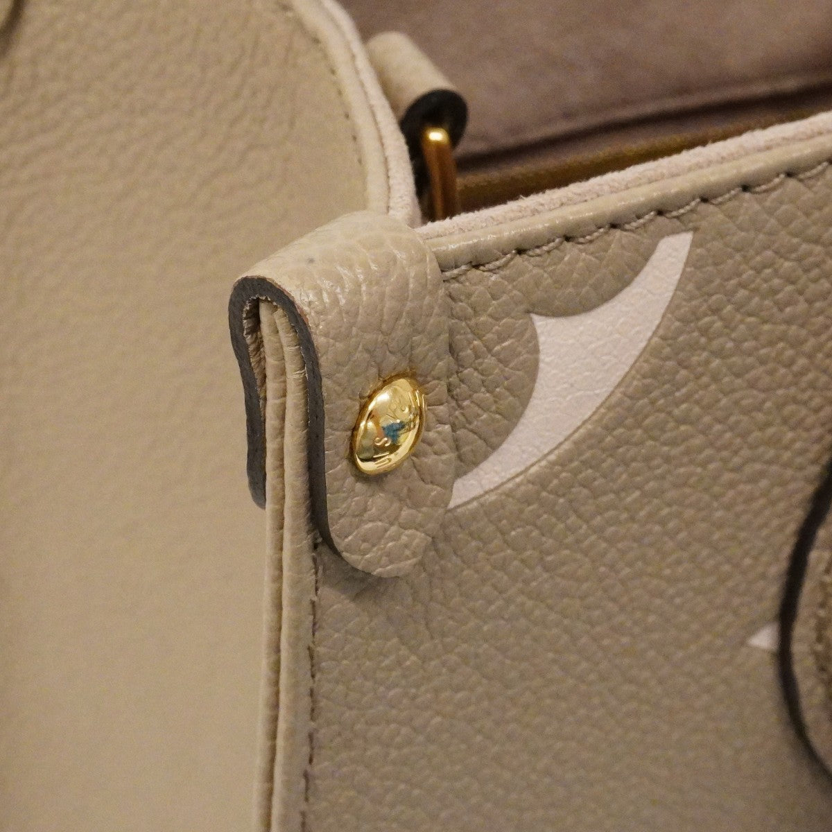 ★在庫処分★最終価格【6cb2245】ルイヴィトン ハンドバッグ モノグラム・アンプラント バイカラー オンザゴ—PM M45779 トゥルトレールクレーム 2wayバッグ【中古】レディース