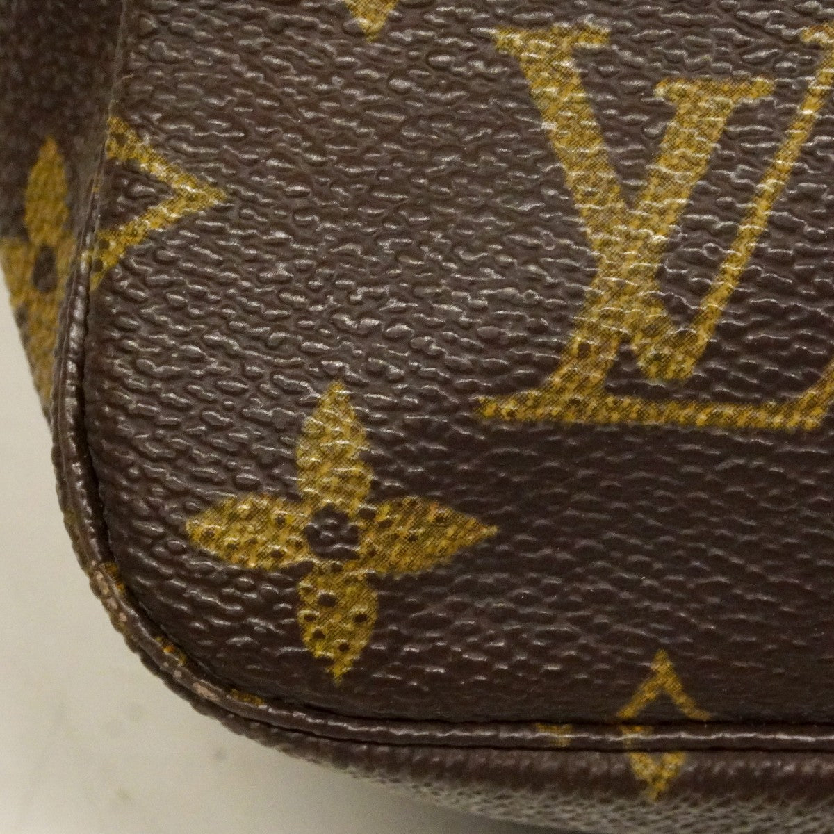 【6cb2281】ルイヴィトン ポーチ モノグラム トゥルーストワレット23 M47524 ブラウン【中古】レディース