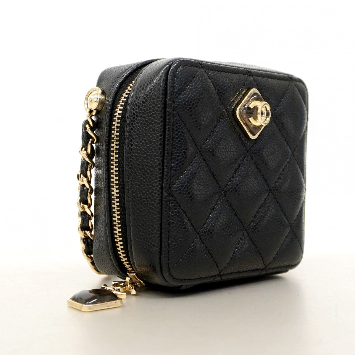 【6cb2289】シャネル ショルダーバッグ マトラッセ チェーンショルダー キャビアスキン ブラック シャンパンゴールド金具【中古】レディース