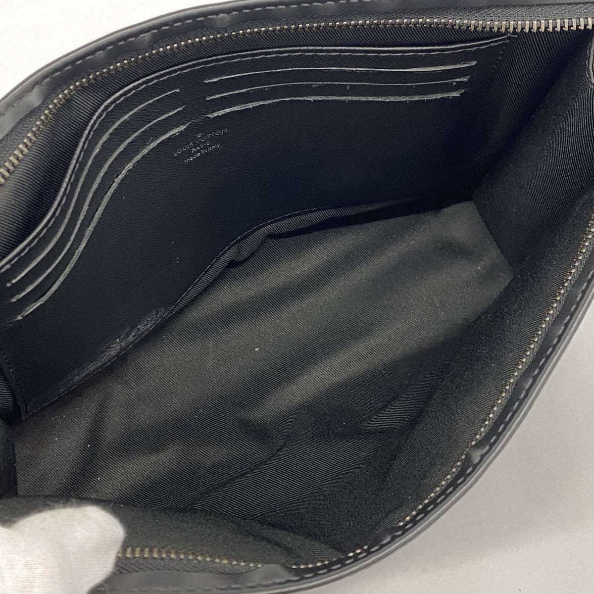 【6cb2308-k】ルイヴィトン クラッチバッグ モノグラム・エクリプス リバース ポシェットヴォワヤージュ M69535 ブラック【中古】メンズ