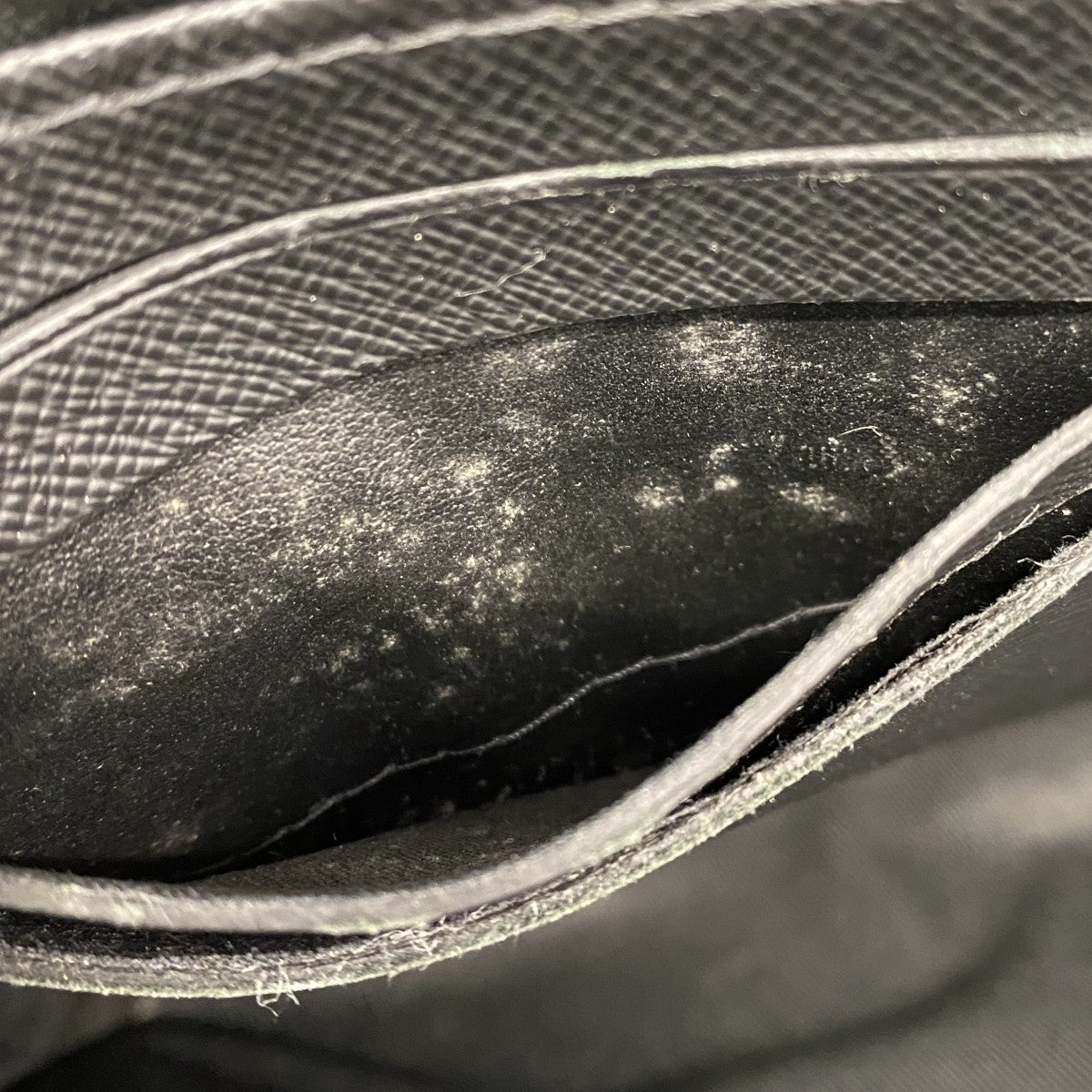 【6cb2308-k】ルイヴィトン クラッチバッグ モノグラム・エクリプス リバース ポシェットヴォワヤージュ M69535 ブラック【中古】メンズ