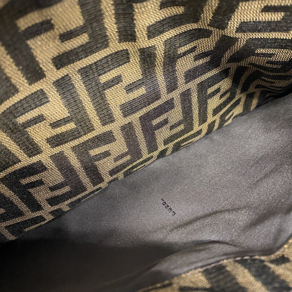 【6cb2333】フェンディ ショルダーバッグ ズッカ ナイロンキャンバス ブラウン シルバー金具【中古】レディース