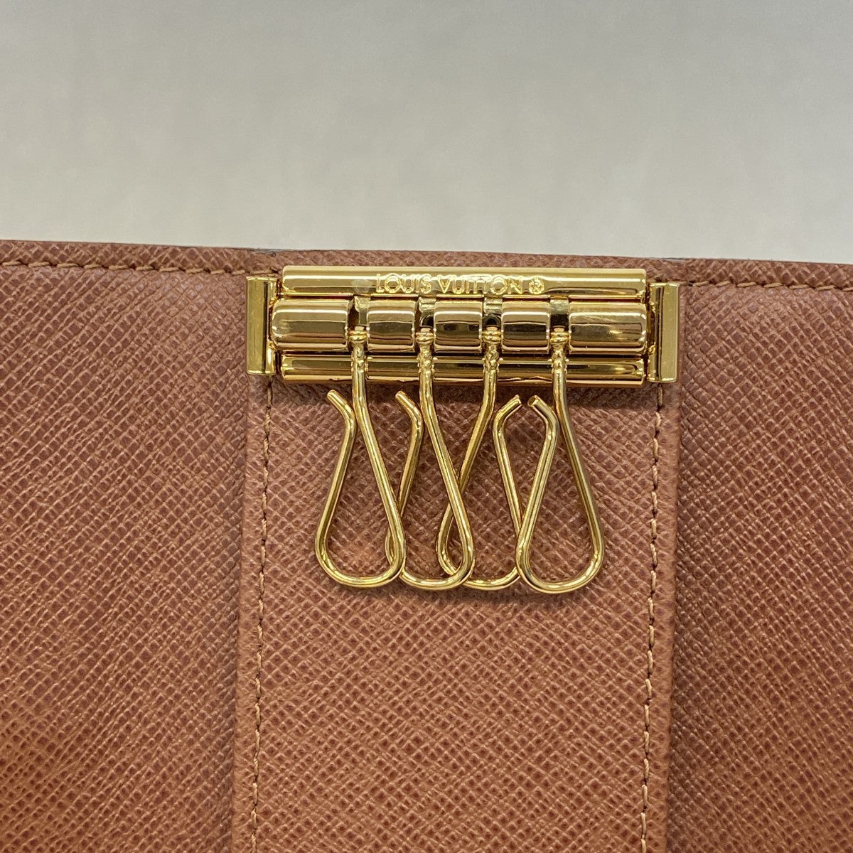 【6cb2369】ルイヴィトン キーケース モノグラム ミュルティクレ4 M69517 ブラウン【中古】メンズ レディース ユニセックス