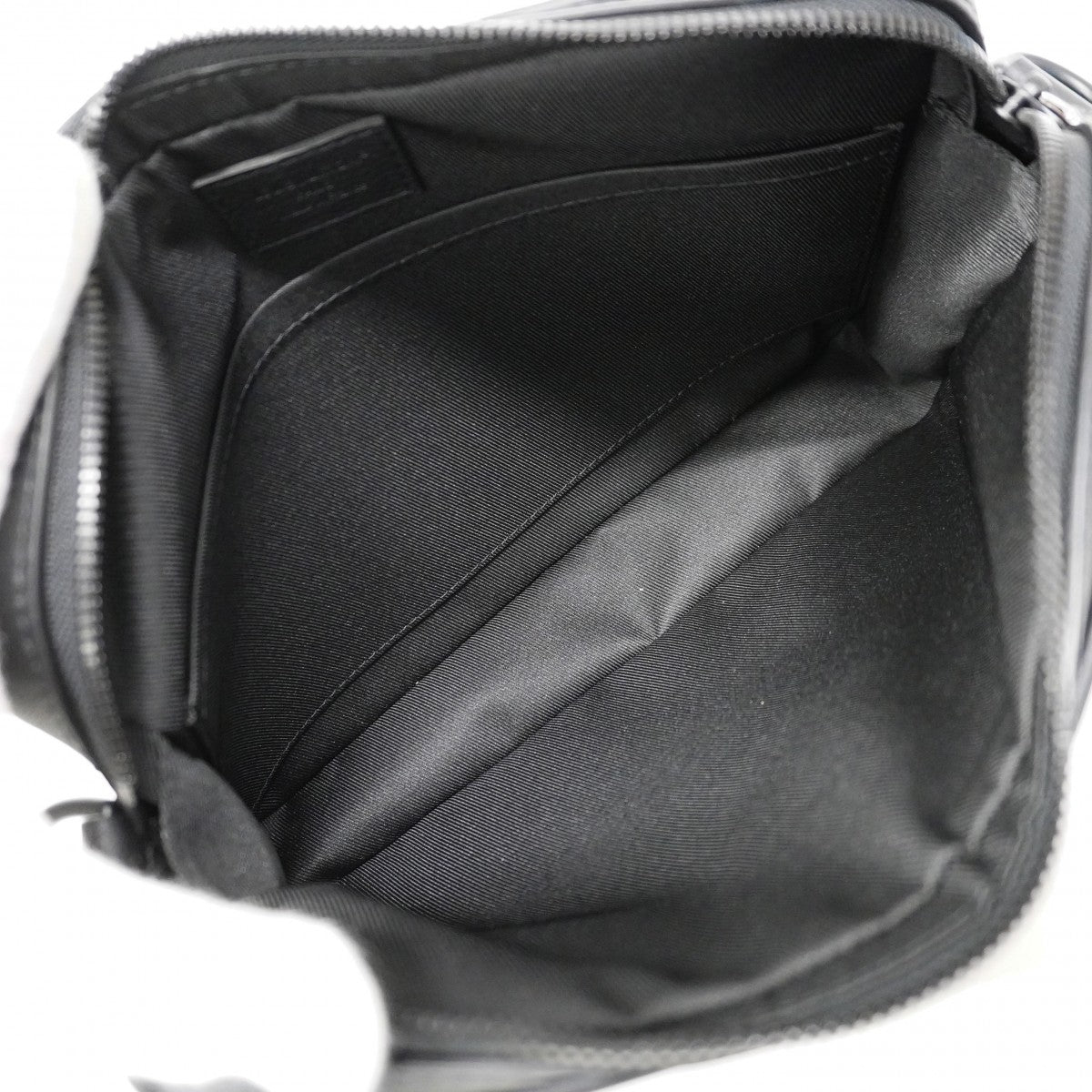 【6cb2466】ルイヴィトン ショルダーバッグ モノグラム･シャドウ トリオ･メッセンジャー M26713 ノワール【中古】メンズ