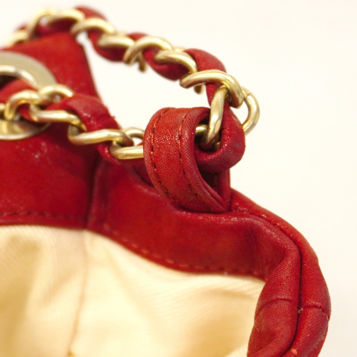 【6cc3840-k】シャネル ショルダーバッグ マトラッセ Wチェーン レザー レッド ゴールド金具【中古】レディース