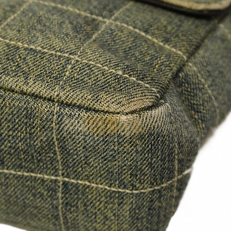 【6cc4021-k】シャネル ショルダーバッグ チョコバー Wチェーン デニム ブルー シルバー金具【中古】レディース