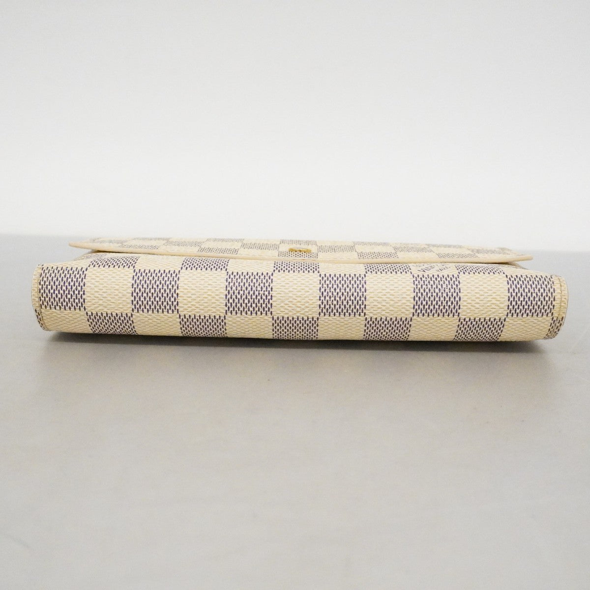 【6cc4031-k】ルイヴィトン 三つ折り長財布 ダミエ・アズール ポルトフォイユインターナショナル N61732 ホワイト【中古】レディース