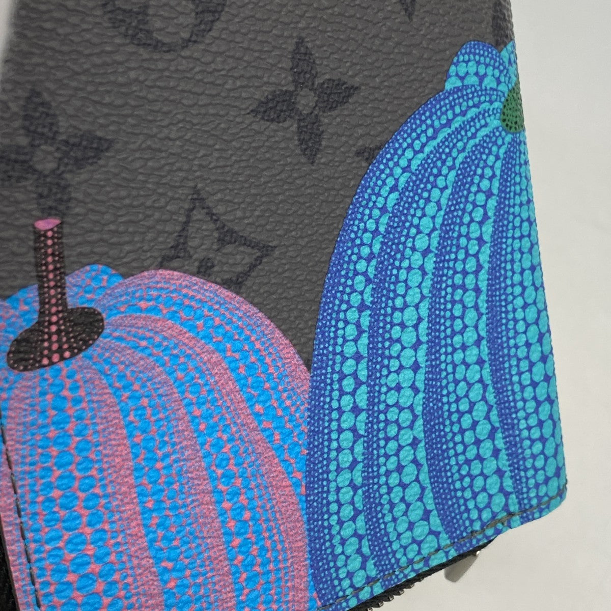 【6cd4563-k】ルイヴィトン 長財布 モノグラム・エクリプス リバース ジッピーウォレットヴェルティカル M81971 グレー ブラック 草間彌生コラボ【中古】メンズ