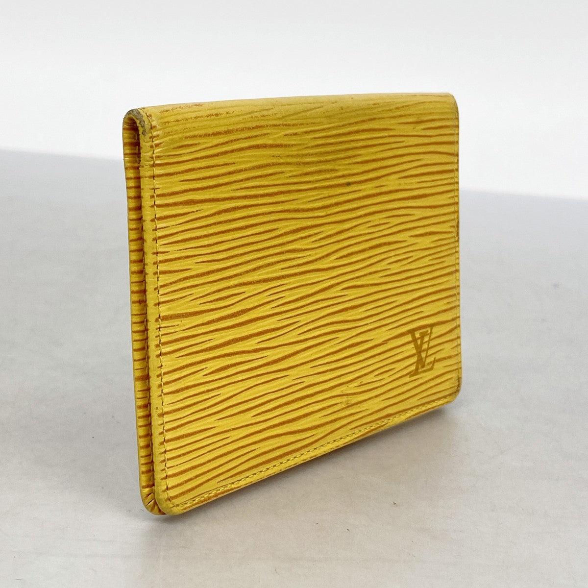 ★SALE【6cd4596-k】ルイヴィトン カードケース エピ ポルト2カルトヴェルティカル M63209 ジョーヌ【中古】メンズ レディース ユニセックス