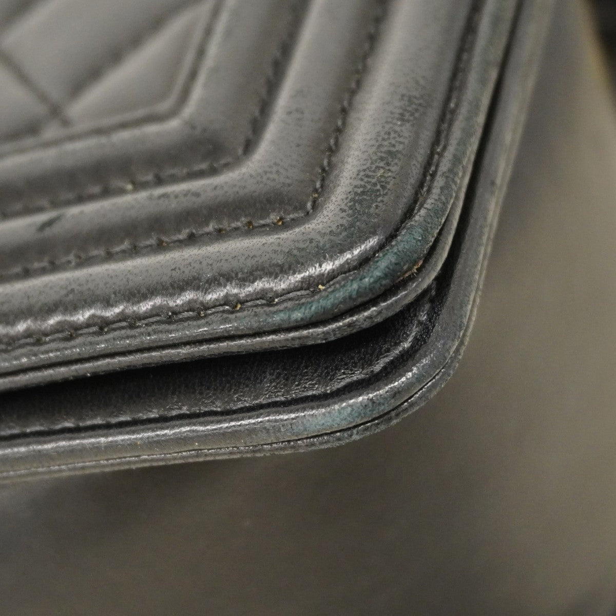 【6db1708-k】シャネル ショルダーバッグ ボーイシャネル チェーンショルダー ラムスキン ブラック ゴールド金具【中古】レディース