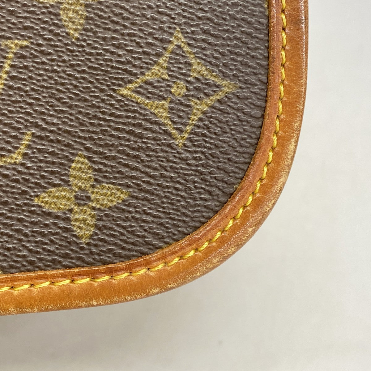 【6dc2257-k】ルイヴィトン ショルダーバッグ モノグラム マルヌ M51369 ブラウン【中古】レディース