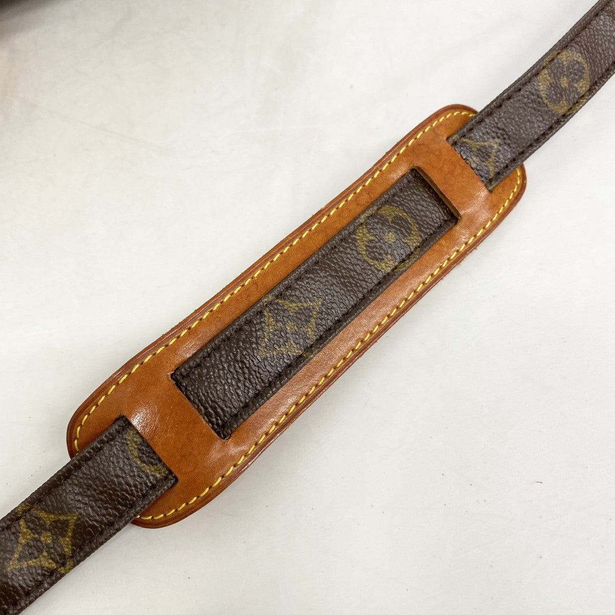 【6dc2257-k】ルイヴィトン ショルダーバッグ モノグラム マルヌ M51369 ブラウン【中古】レディース