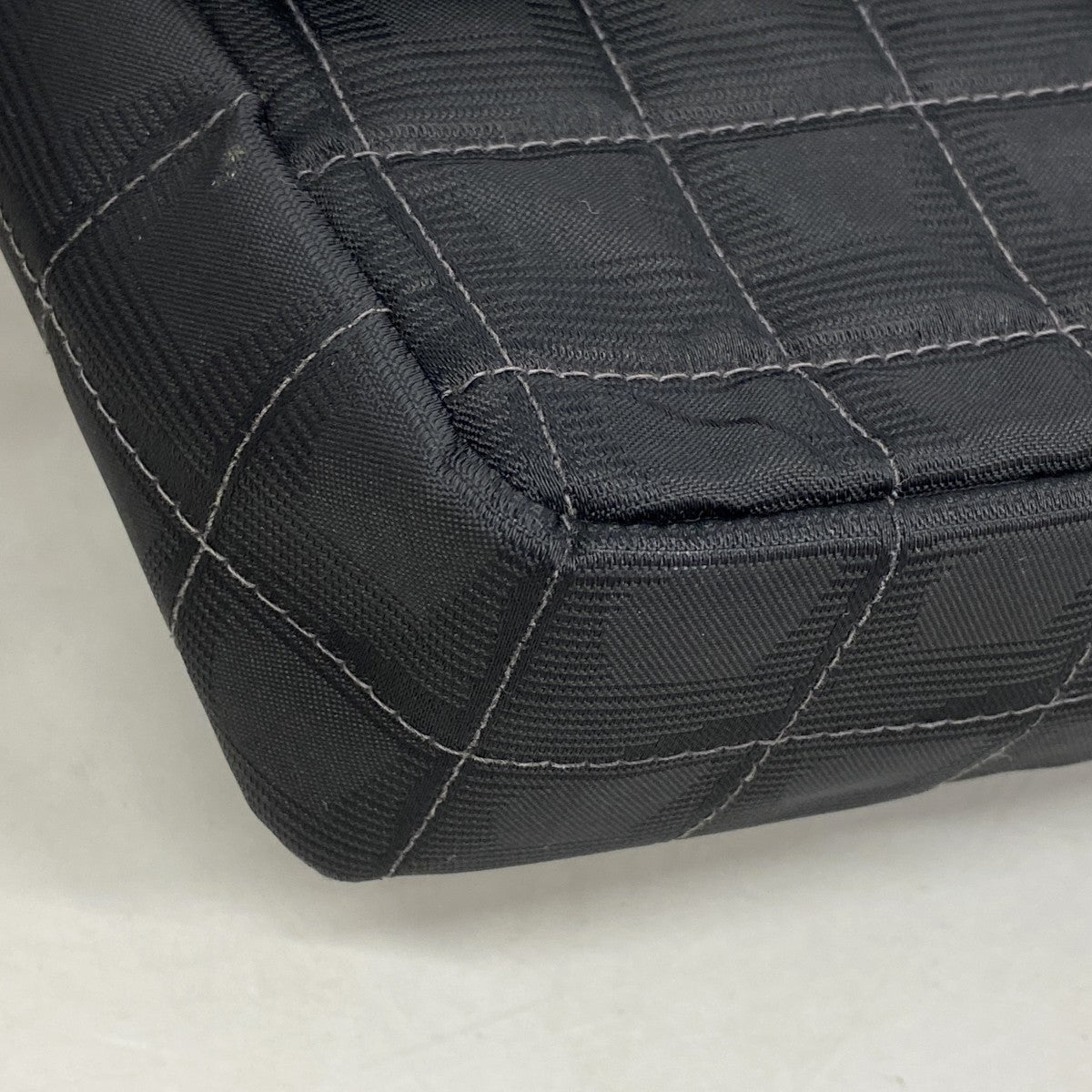 ★最終価格★SALE【6dc2885】シャネル ショルダーバッグ ニュートラベル Wチェーン ナイロン ブラック シルバー金具【中古】レディース