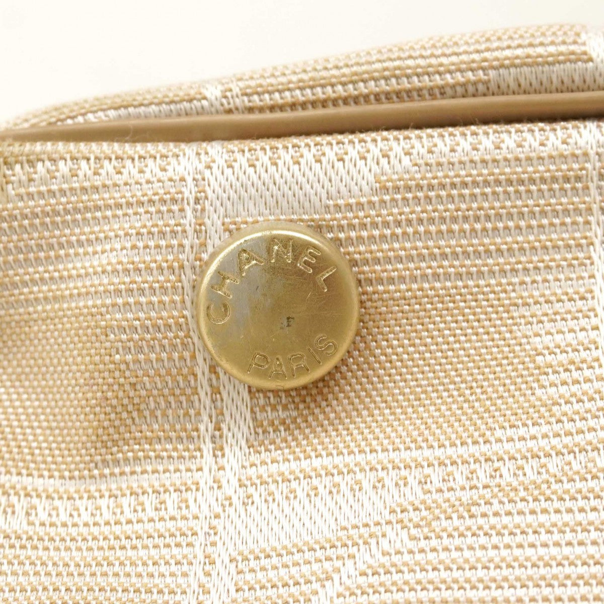 ★最終価格【6dc3151-k】シャネル ハンドバッグ ニュートラベル ナイロン ベージュ ゴールド金具【中古】レディース