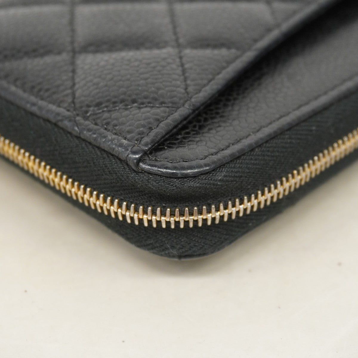 ★最終価格【6dd5370-k】シャネル 長財布 マトラッセ キャビアスキン ブラック ゴールド金具【中古】レディース