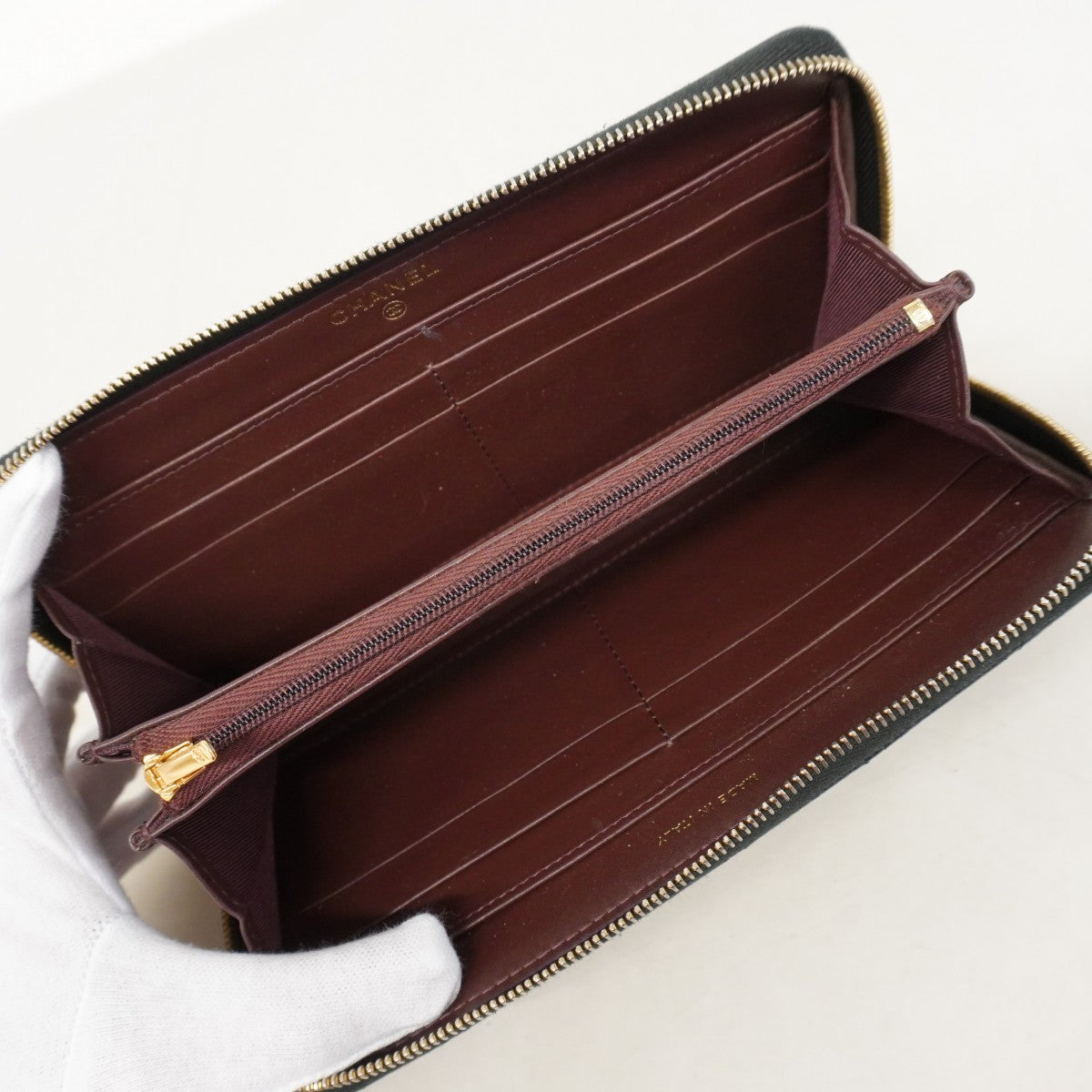 ★最終価格【6dd5370-k】シャネル 長財布 マトラッセ キャビアスキン ブラック ゴールド金具【中古】レディース