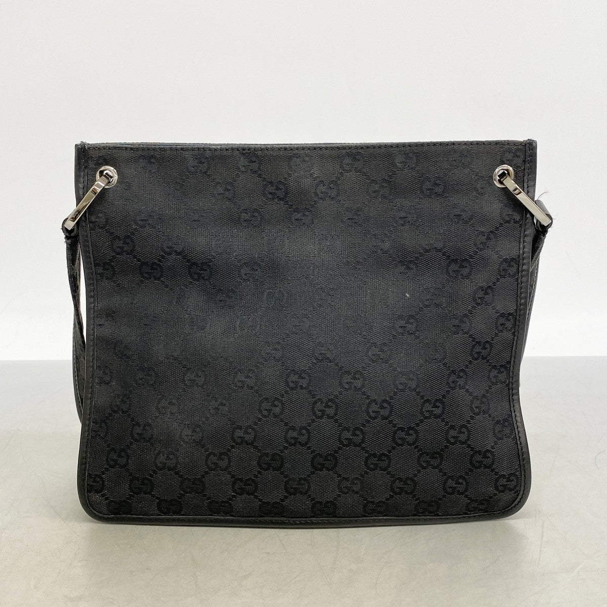 ★最終価格★SALE【6dd5478-k】グッチ ショルダーバッグ GGキャンバス 91762 キャンバス ブラック シルバー金具【中古】レディース