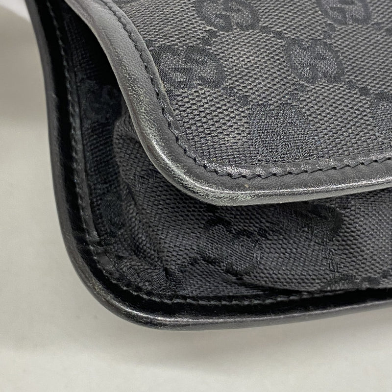 ★最終価格★SALE【6dd5478-k】グッチ ショルダーバッグ GGキャンバス 91762 キャンバス ブラック シルバー金具【中古】レディース