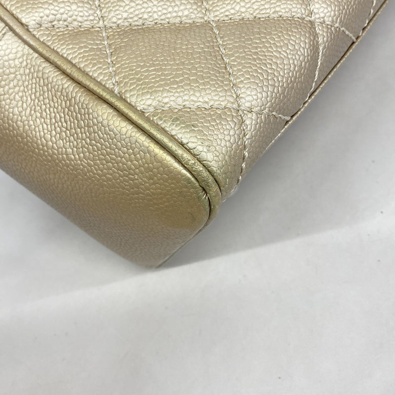 【6de5753-k】シャネル ハンドバッグ マトラッセ フリンジ キャビアスキン ゴールド シルバー金具【中古】レディース