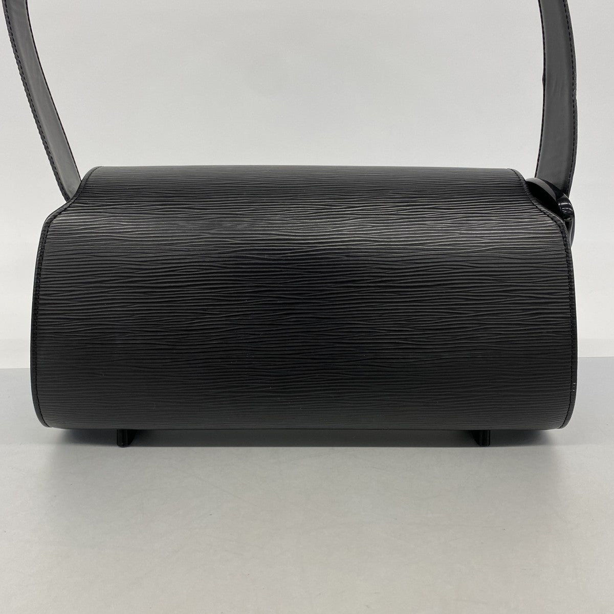 ★最終価格★SALE【6de5846-k】ルイヴィトン ショルダーバッグ エピ ノクターンGM M52172 ノワール【中古】レディース