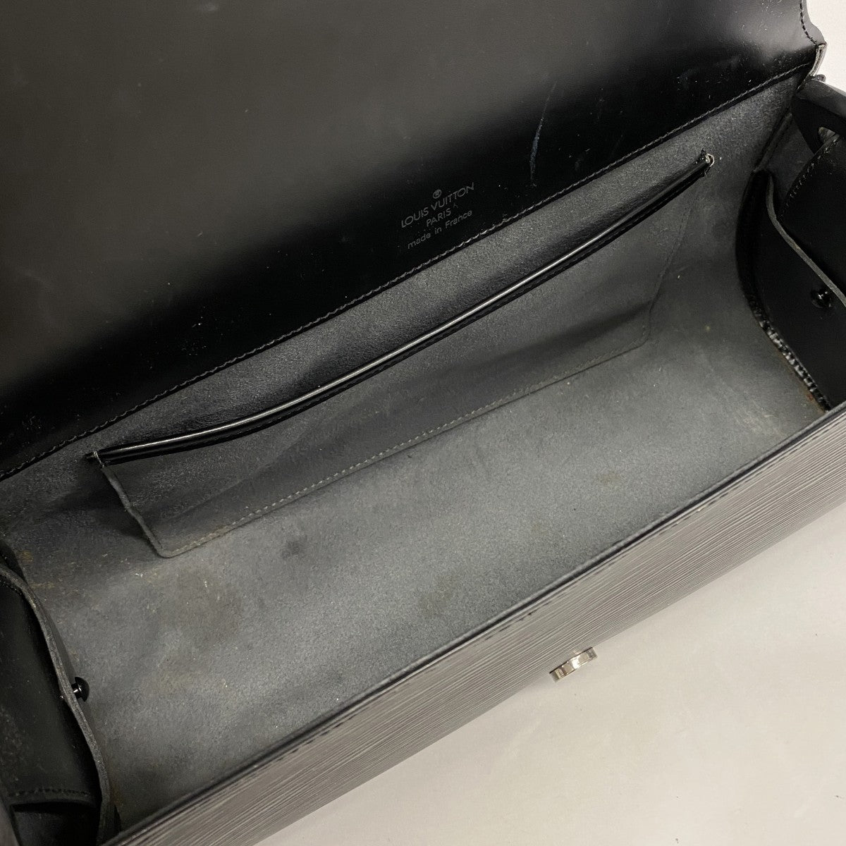 ★最終価格★SALE【6de5846-k】ルイヴィトン ショルダーバッグ エピ ノクターンGM M52172 ノワール【中古】レディース