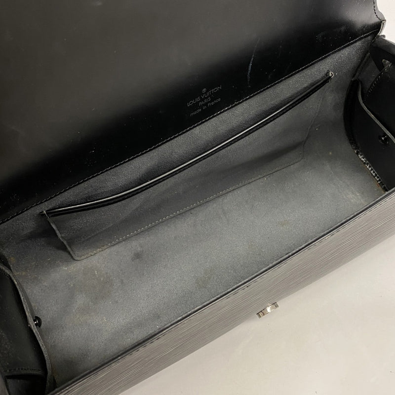 ★最終価格★SALE【6de5846-k】ルイヴィトン ショルダーバッグ エピ ノクターンGM M52172 ノワール【中古】レディース