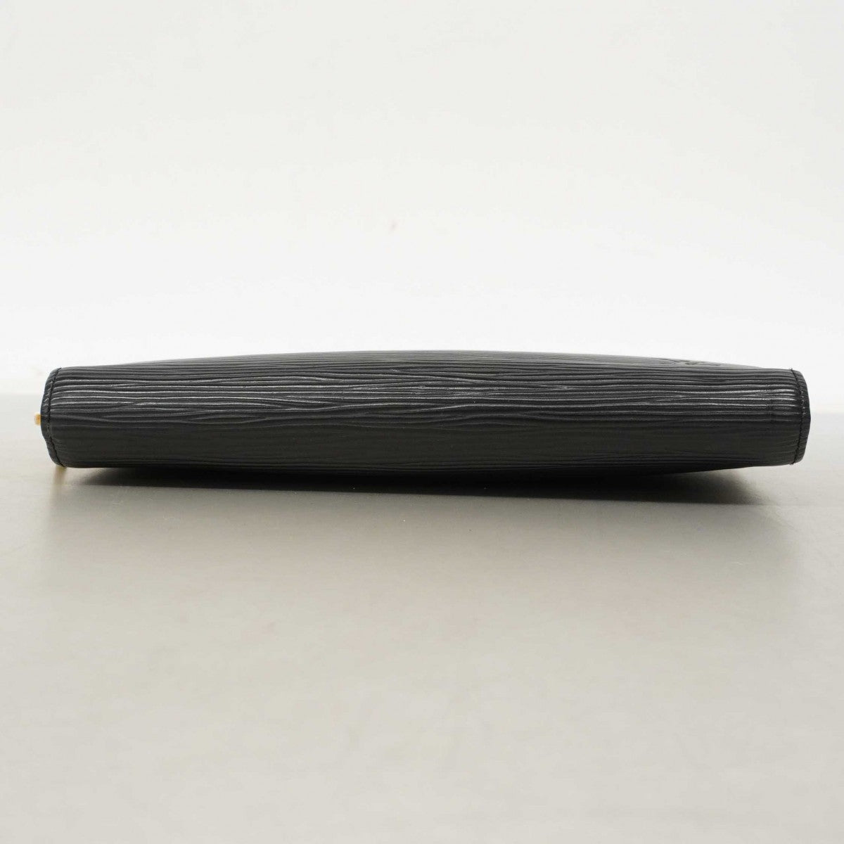 【6de6221-k】ルイヴィトン 長財布 エピ ジッピーウォレット M68755 ノワール【中古】メンズ レディース ユニセックス