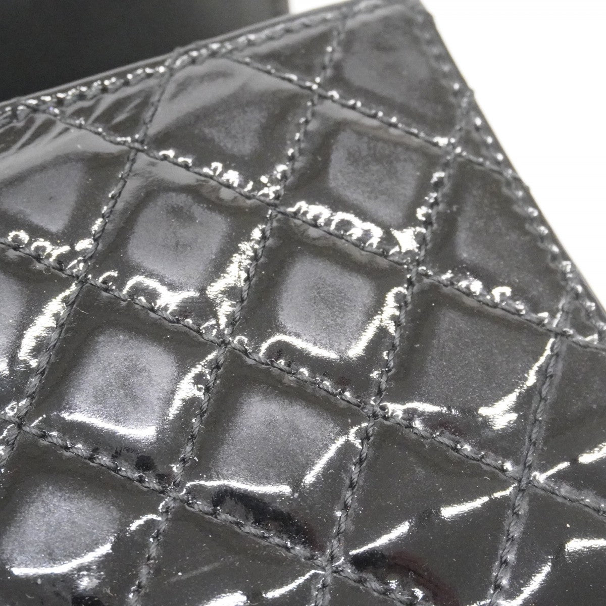 ★SALE【6de6251-k】シャネル ショルダーウォレット マトラッセ チェーンショルダー パテントレザー ブラック シルバー金具【中古】レディース
