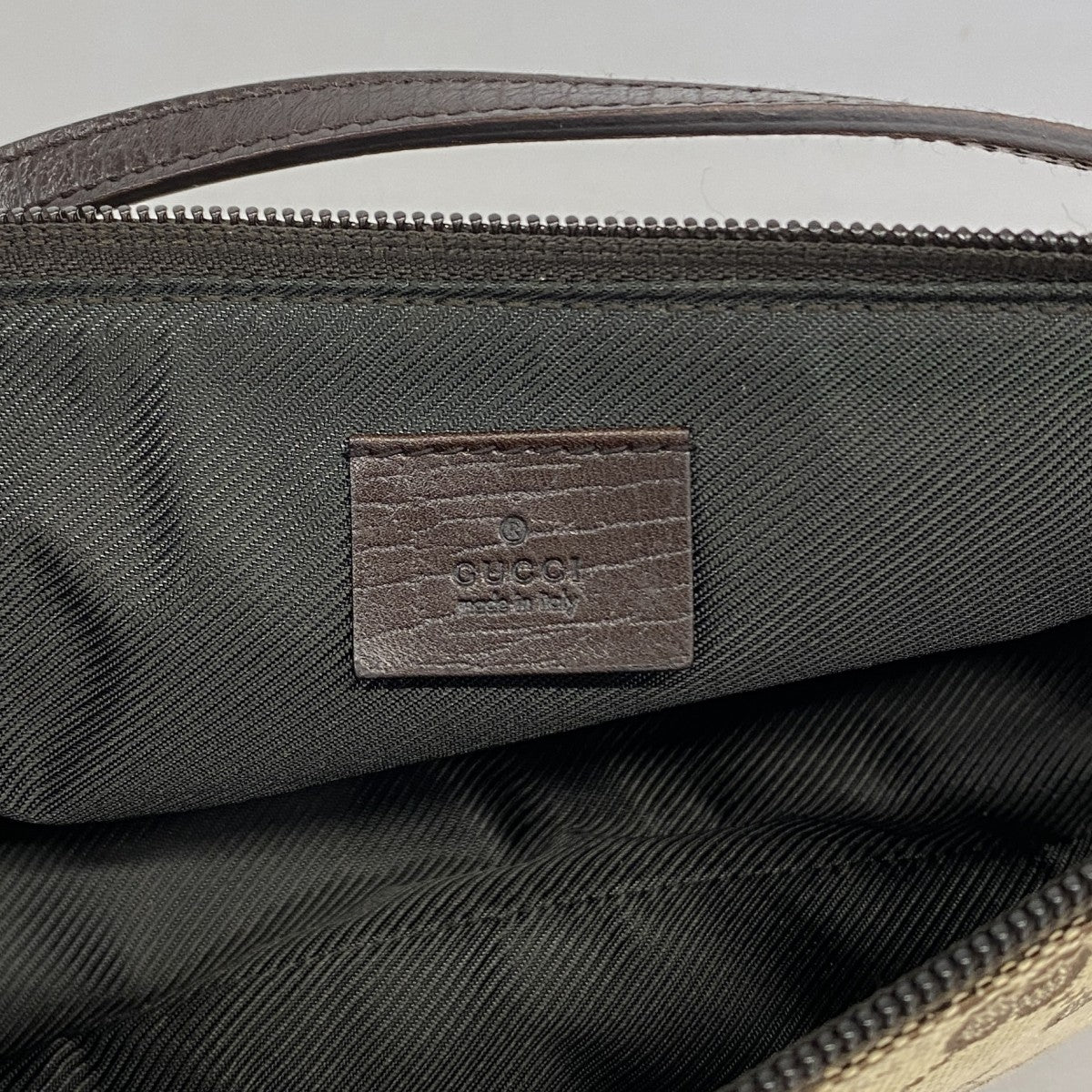 【6de6432-k】グッチ ポーチ GGキャンバス 07198 キャンバス ベージュ ブラウン シルバー金具【中古】レディース