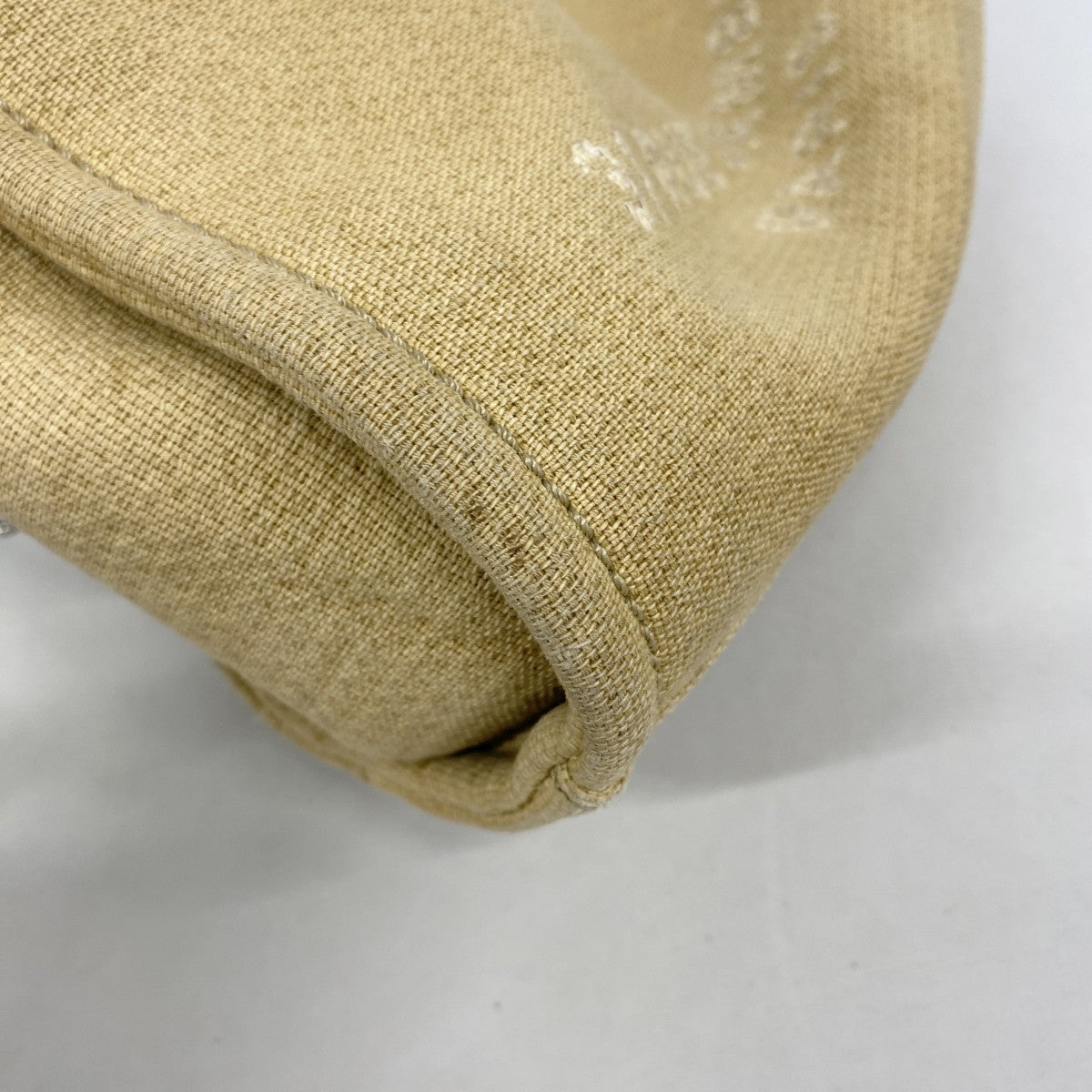 【6de6473-k】シャネル チェーントート ドーヴィル キャンバス ベージュ シルバー金具【中古】レディース