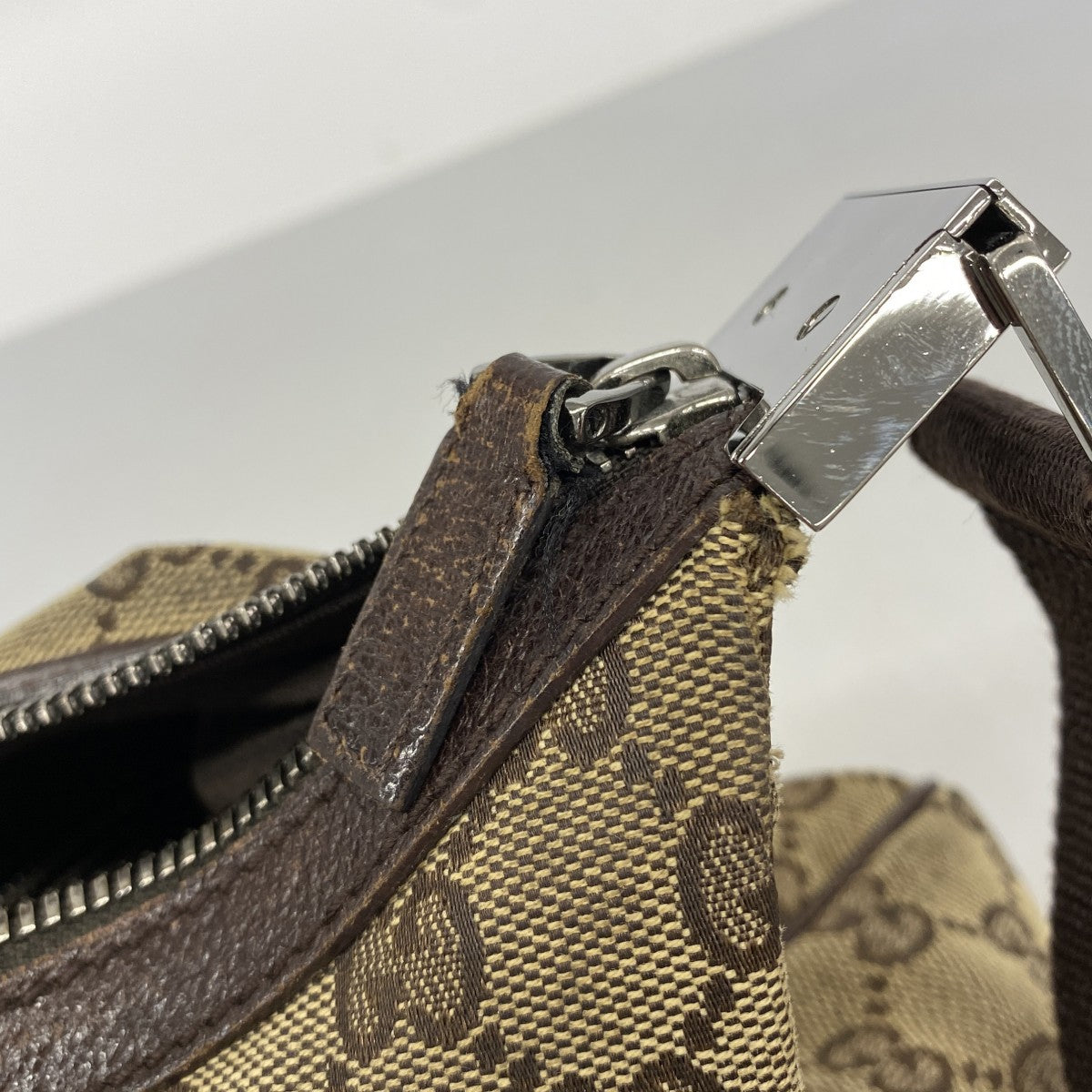 【6eb1072-k】グッチ ショルダーバッグ GGキャンバス 122790 キャンバス ベージュ ブラウン シルバー金具【中古】レディース