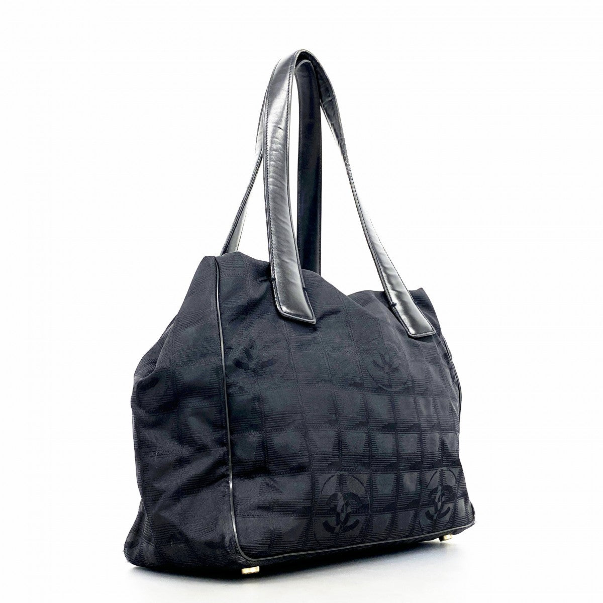 【6eb1094-k】シャネル トートバッグ ニュートラベル ナイロン ブラック シャンパンゴールド金具【中古】レディース
