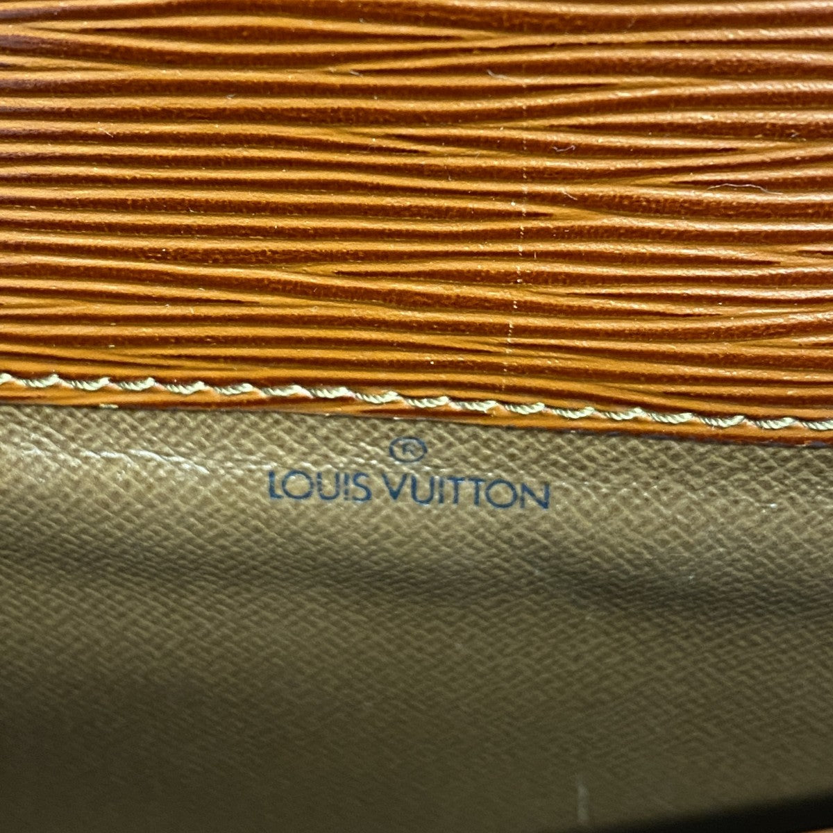 【6eb1488】ルイヴィトン ショルダーバッグ エピ カルトシエール M52243 ケニアブラウン【中古】レディース