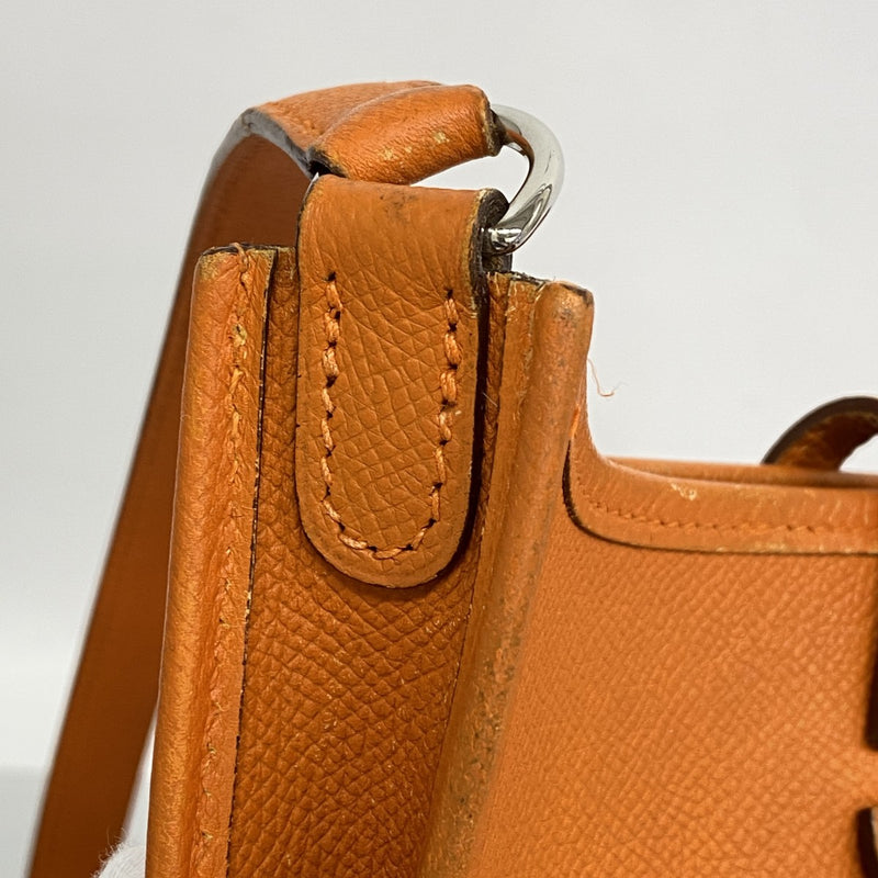 【6eb1760】エルメス ショルダーバッグ エヴリンTPM ヴォーエプソン オレンジ シルバー金具 □H刻印【中古】レディース